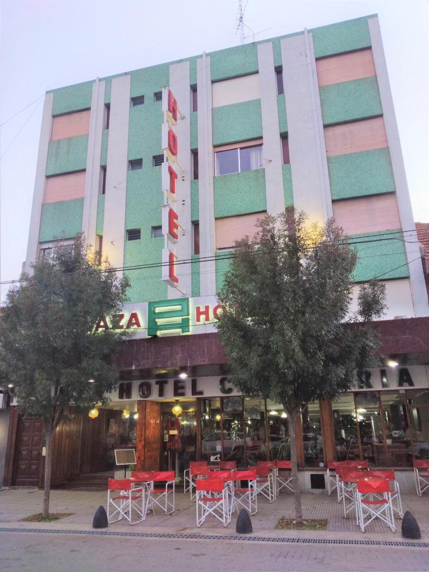 Hotel Plaza 2*